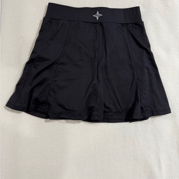 Tuckernuck Sport Skort XS Black Pleated Tennis Golf NWT - Picture 8 of 10